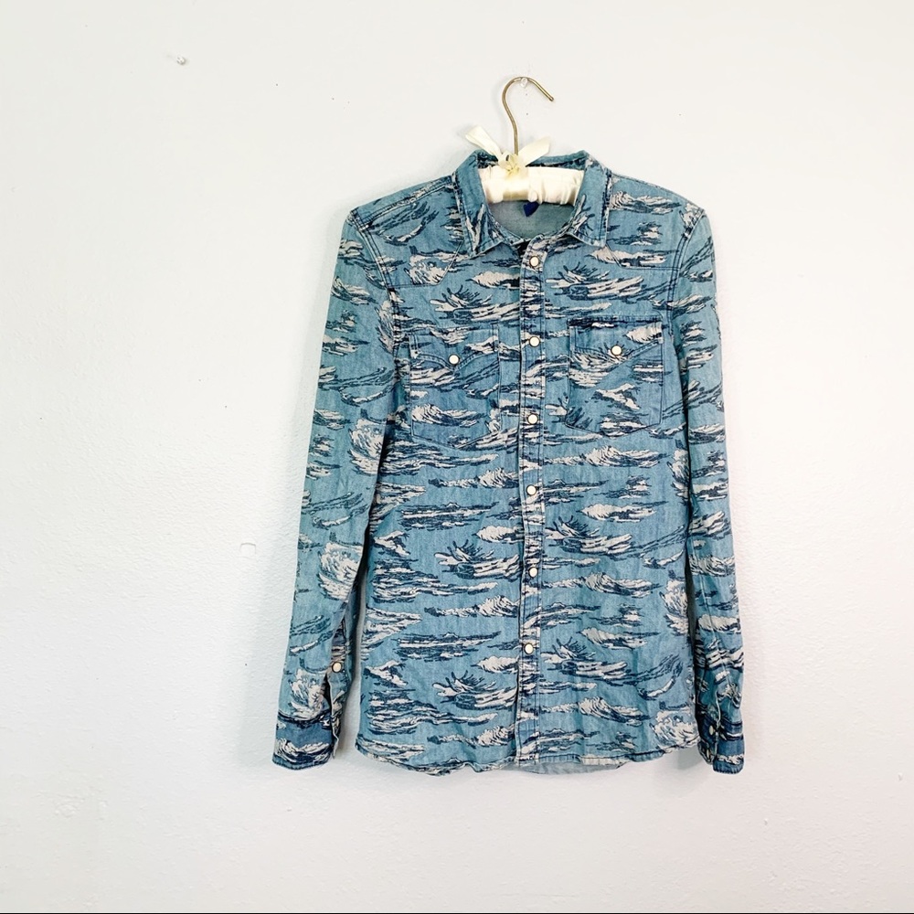 H & M DIVIDED Denim Pearl Snap Shirt - Picture 1 of 7